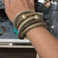 Load image into Gallery viewer, Italian Wrap Leather Bracelet With Mother of Pearl - DIDAJ